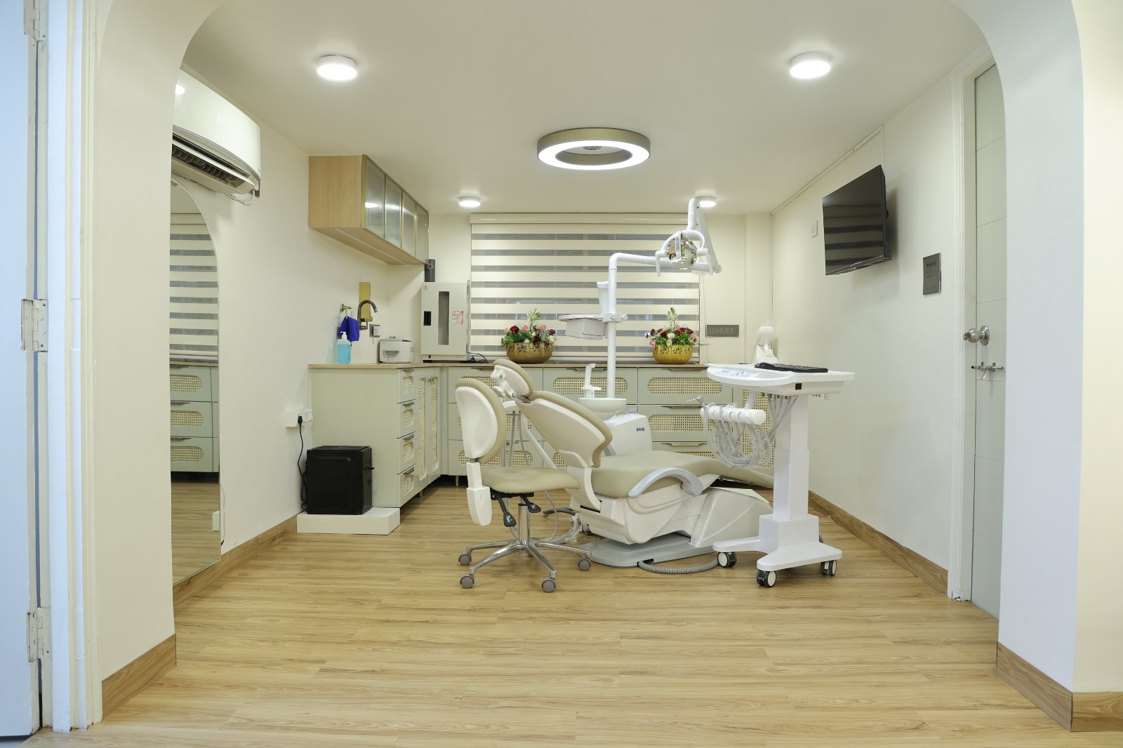 Smilux dental studio interior